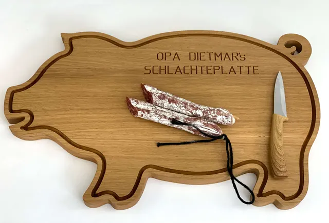 Detailansicht der Gravur auf dem Schneidebrett